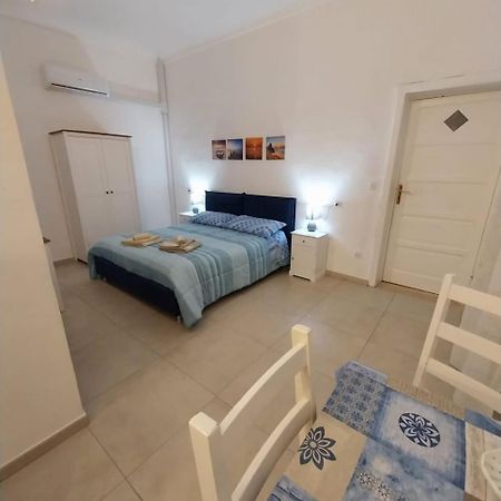 On The Road Bed & Breakfast Telti Екстериор снимка