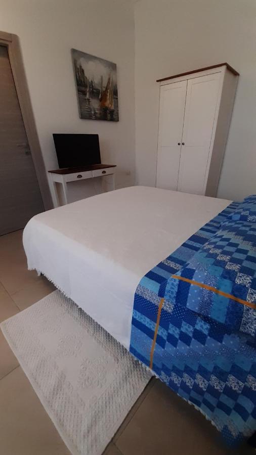 On The Road Bed & Breakfast Telti Екстериор снимка