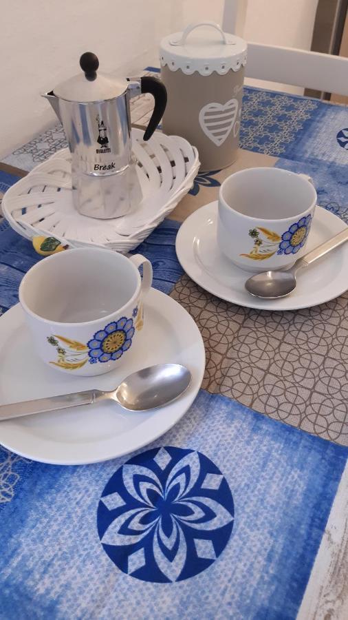 On The Road Bed & Breakfast Telti Екстериор снимка